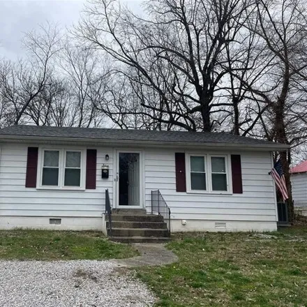 Buy this 2 bed house on 309 Bryan Street in Glasgow, KY 42141
