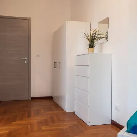 Rent this 4 bed room on Via Pomaro 14 in 10136 Turin TO, Italy