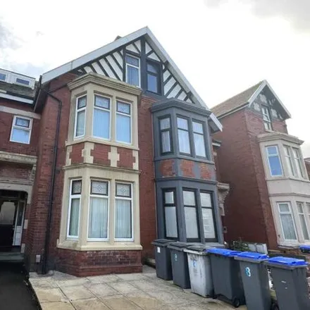 Image 1 - Horncliffe Road, Blackpool, FY4 1LN, United Kingdom - Apartment for rent