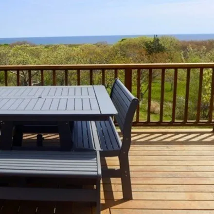 Image 3 - 836 State Road, Nashaquitsa, Aquinnah, MA 02525, USA - House for rent