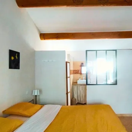 Rent this 1 bed apartment on 84190 Beaumes-de-Venise