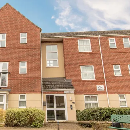 Rent this 2 bed apartment on Verney Road in Banbury, OX16 4QT