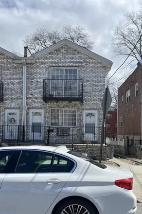 Buy this 6 bed house on 2438 Seymour Avenue in New York, NY 10469