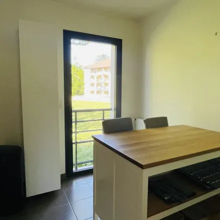 Rent this 4 bed apartment on Tui in Rue de Liège, 64000 Pau
