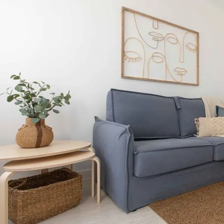 Rent this studio apartment on Madrid in Calle del Salitre, 30
