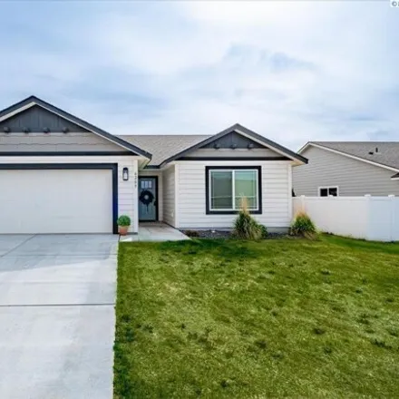 Buy this 3 bed house on 6217 Sidon Lane in Pasco, WA