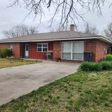 Buy this 3 bed house on 881 Mulberry Street in Chetopa, Labette County