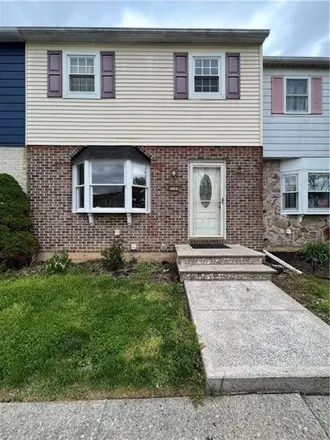 Rent this 3 bed house on 5565 Wedge Lane in Lower Macungie Township, PA 18106