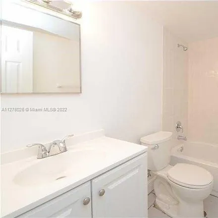 Image 4 - 626 Southwest 14th Avenue, Fort Lauderdale, FL 33312, USA - Apartment for rent