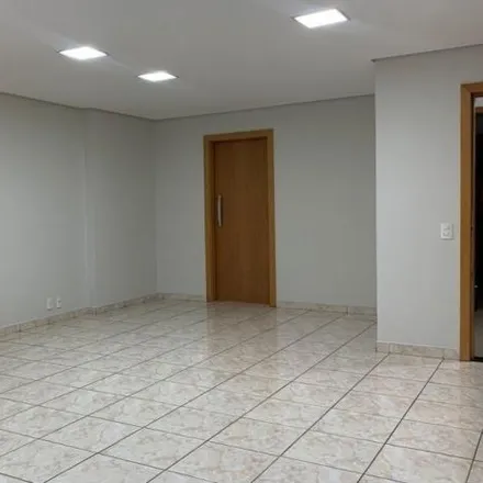 Rent this 3 bed apartment on Caloi in Rua Marechal Mascarenhas de Moraes, Duque de Caxias