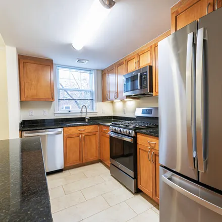 Image 5 - 569 VFW Parkway, Unit V-569 - Townhouse for rent