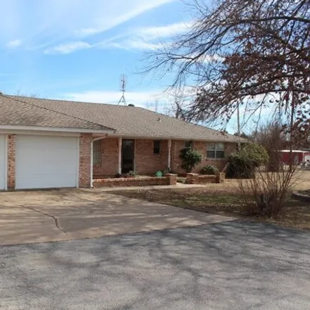 Buy this 3 bed house on 10650 South Sooner Road in Oklahoma City, OK 73165