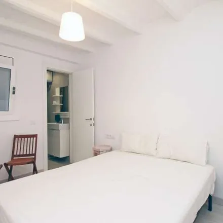 Rent this 2 bed apartment on Carrer de les Carretes in 27, 08001 Barcelona