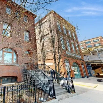 Buy this 6 bed townhouse on 927 West Fullerton Avenue in Chicago, IL 60614