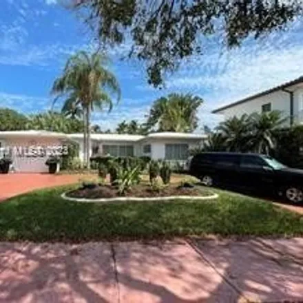 Rent this 3 bed house on 1070 North Shore Drive in Normandy Shores, Miami Beach