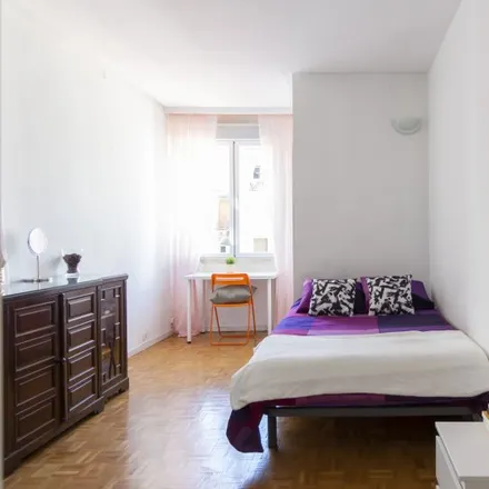 Rent this 9 bed room on Madrid in Calle de Guzmán el Bueno, 25