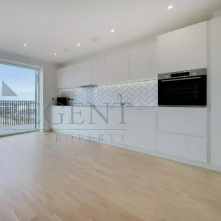 Rent this studio loft on 187 Beaconsfield Road in London, UB1 1DA