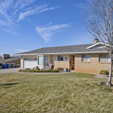 Buy this 6 bed house on 726 Staheli Drive in Washington, UT 84780