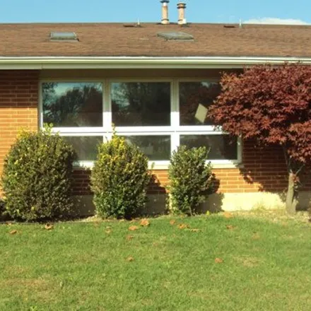 Buy this 3 bed house on 1403 Fairway Drive in Rantoul, IL 61866