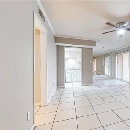 Image 3 - 12700 Midway Road, Dallas, TX 75244, USA - Condo for rent
