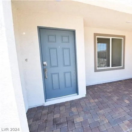 Image 7 - 10775 Benhill Grove Ct, Las Vegas, Nevada, 89166 - House for rent