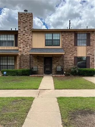Buy this 3 bed condo on Mrs. Coolz in 7808 South Western Avenue, Oklahoma City