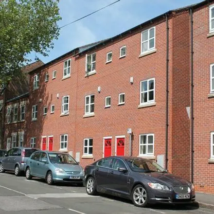 Rent this 4 bed townhouse on 152 North Sherwood Street in Nottingham, NG1 4EH