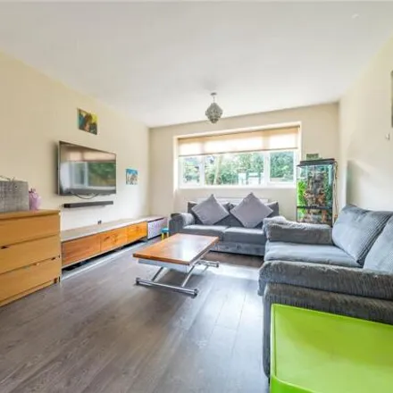 Buy this 1 bed apartment on Meadow Bank in Winchmore Hill, London