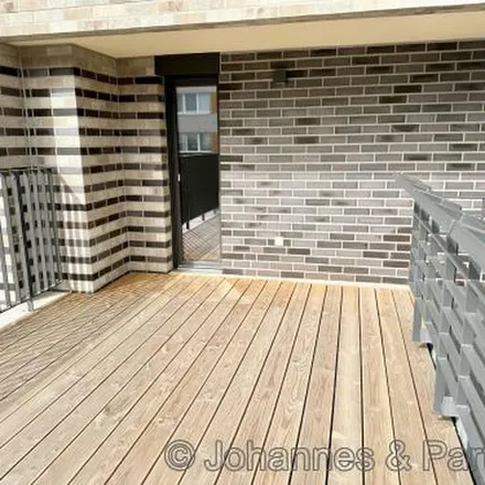 Image 9 - Kommunaler Versorgungsverband Sachsen, Holbeinstraße, 01307 Dresden, Germany - Apartment for rent