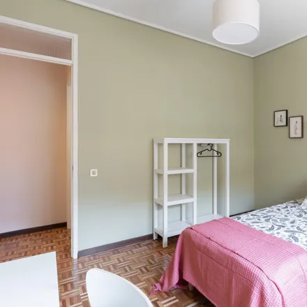 Image 3 - Albergue de Peregrinos do Porto, Rua do Barão de Forrester 954, 4050-272 Porto, Portugal - Room for rent