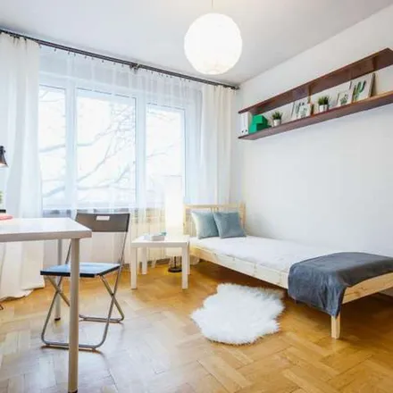 Rent this 4 bed apartment on Straż Miejska m.st. Warszawy VI Oddział Terenowy in Karola Linneusza, 03-489 Warsaw