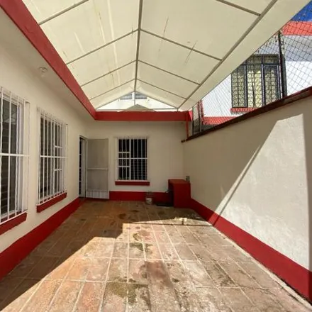 Buy this 3 bed house on Calle París in Tlaltenango, 62250 Cuernavaca