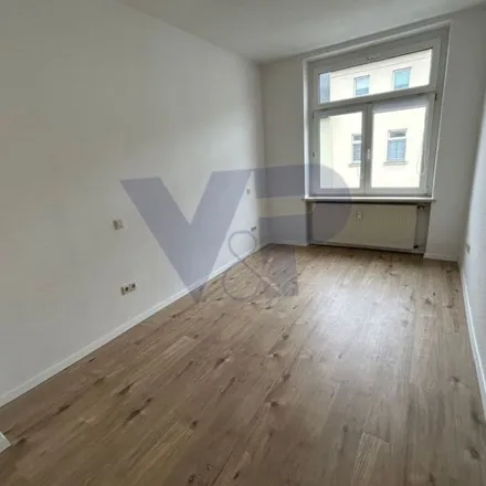 Rent this 2 bed apartment on Plauensche Straße 8 in 07545 Gera, Germany