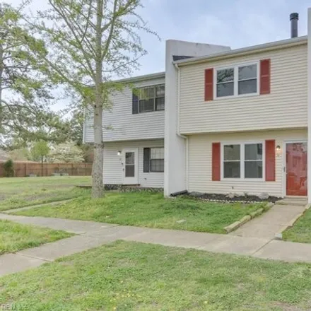 Buy this 3 bed townhouse on 10 Sidewinder Court in James City County, VA 23185