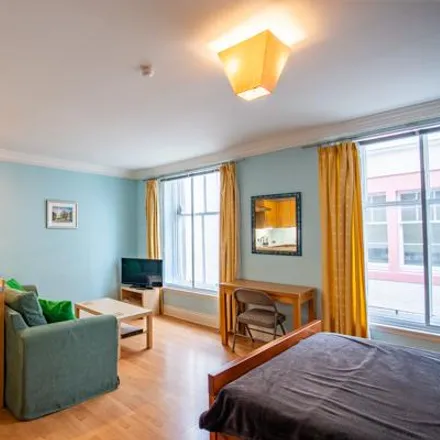 Rent this studio apartment on 7 Grassmarket in City of Edinburgh, EH1 2HY