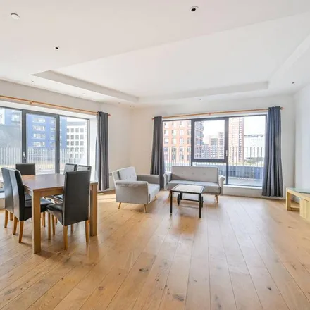 Rent this 2 bed apartment on Globe House in 34 Botanic Square, London
