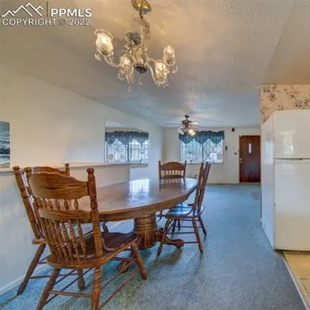 Image 8 - 2622 San Marcos Drive, Colorado Springs, CO 80910, USA - House for sale