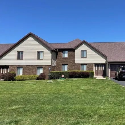 Image 3 - 6 Greenbriar Drive, Rolling Green, Coles County, IL 61938, USA - Condo for sale