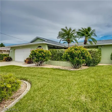 Image 3 - 801 Southwest 52nd Street, Cape Coral, FL 33914, USA - House for sale