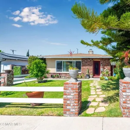 Buy this 3 bed house on 6213 Craner Avenue in Los Angeles, CA 91606