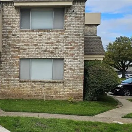 Buy this 3 bed condo on 837 Trellis Place in Richardson, TX 75081