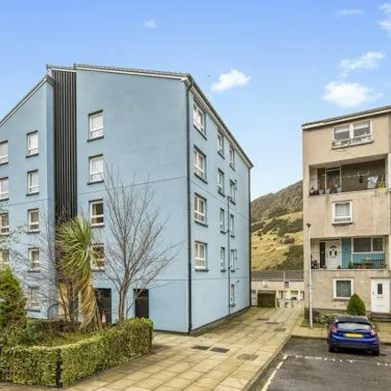 Buy this 1 bed apartment on 41 Viewcraig Gardens in City of Edinburgh, EH8 9UL
