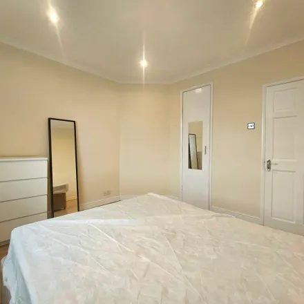 Rent this 1 bed apartment on Australia Road in London, W12 7NY