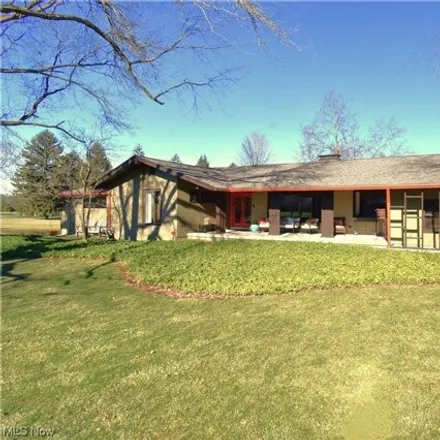 Buy this 4 bed house on Pine Lakes Golf Club in 6233 West Liberty Street, Hubbard