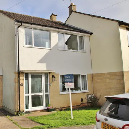 Buy this 3 bed duplex on Evans Road in Eynsham, OX29 4QR