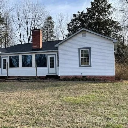 Buy this 3 bed house on 1337 Crossland Road in York County, SC 29710