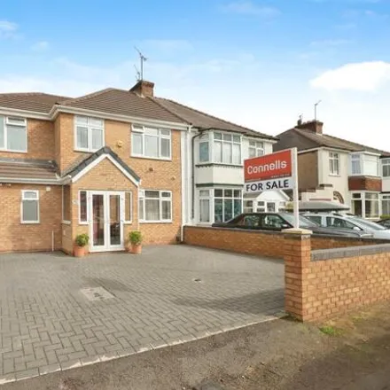Buy this 4 bed duplex on Osborne Road in Goldthorn Hill, WV4 4BB