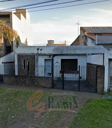 Buy this 2 bed house on Eduardo Muñiz in Partido de Ituzaingó, B1712 CDU Ituzaingó