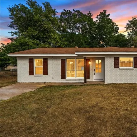 Buy this 4 bed house on 1124 Clover Drive in Bellmead, TX 76705