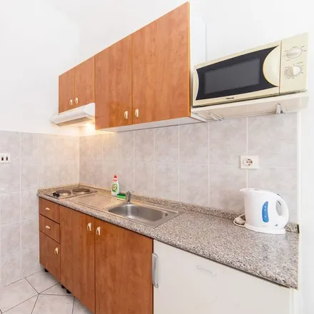 Image 5 - Brist, Split-Dalmatia County, Croatia - Apartment for rent